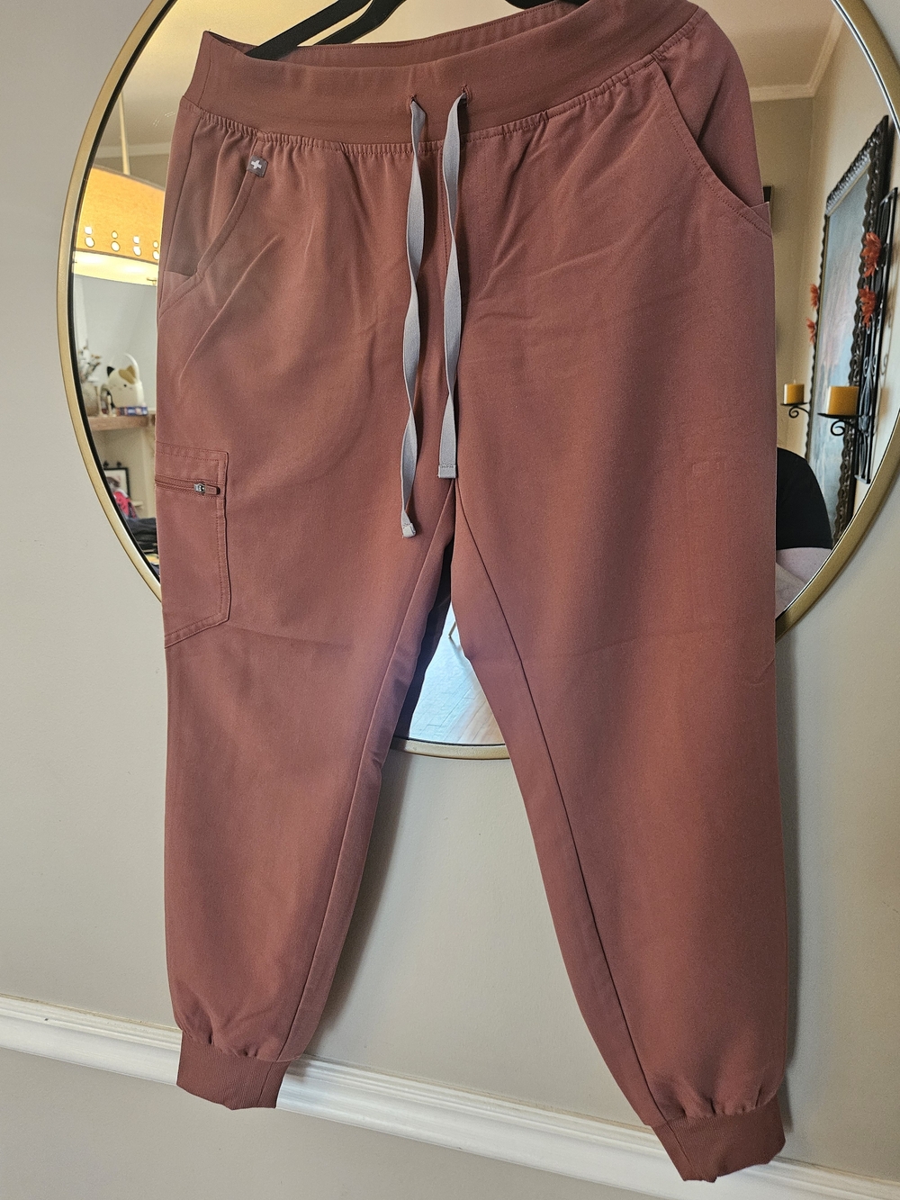 FIGS Scrub Set In Mauve - Picture 3 of 4